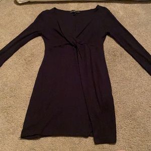 Casual black long sleeve dress